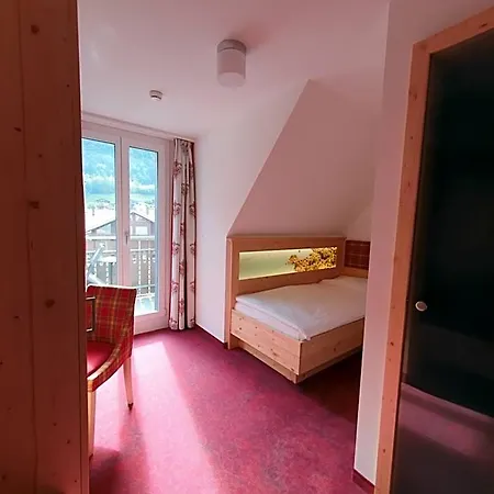 Strandhotel Iseltwald