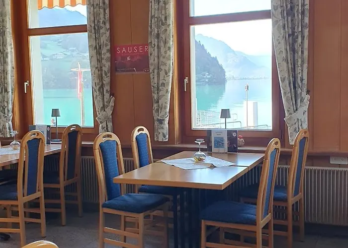 Szálloda Strandhotel