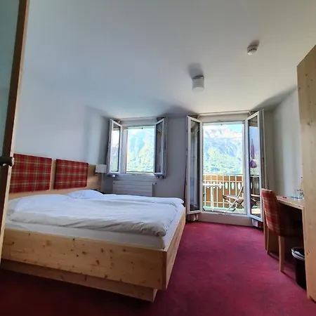 斯坦德海滩酒店 3*