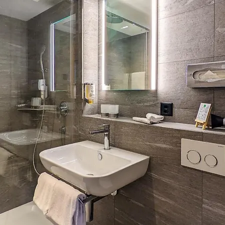 斯坦德海滩酒店 3*