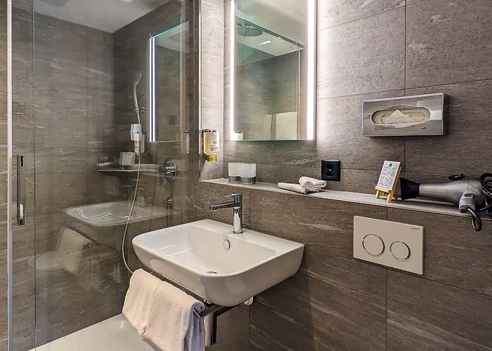 Strandhotel מלון איסלטואלד